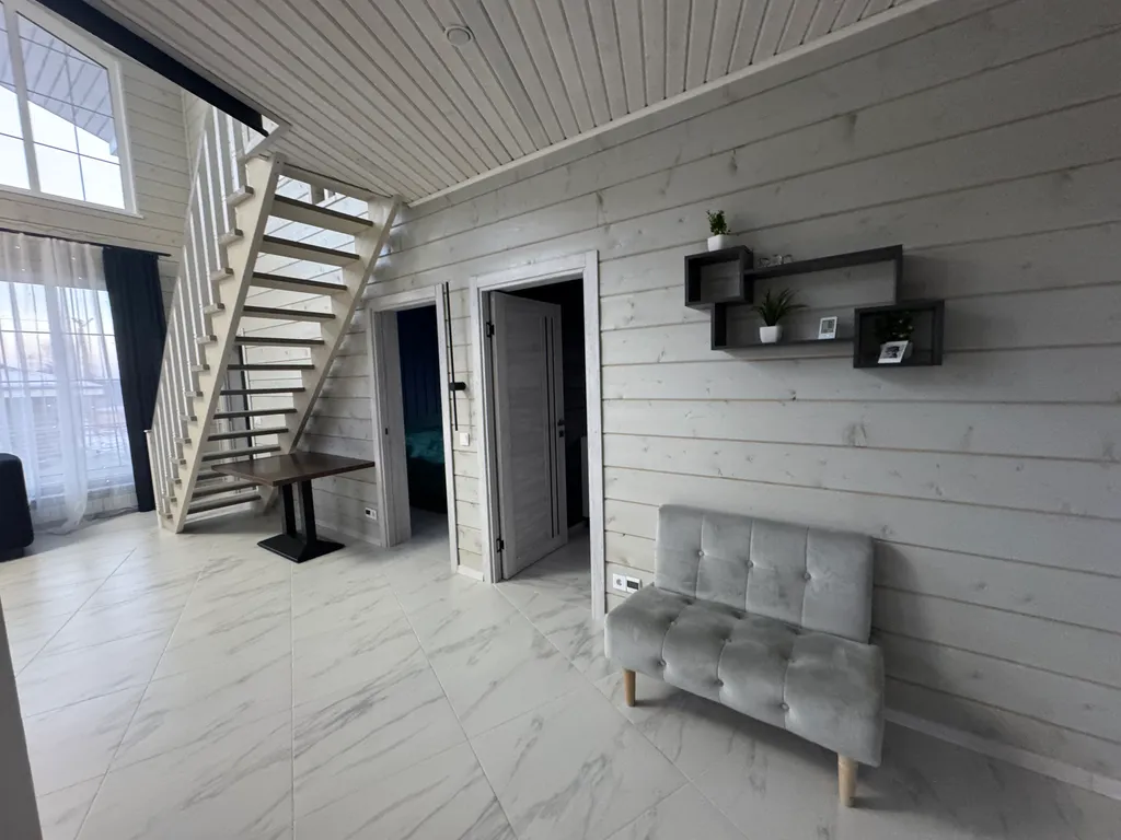 Новый коттедж с сауной и бассейном