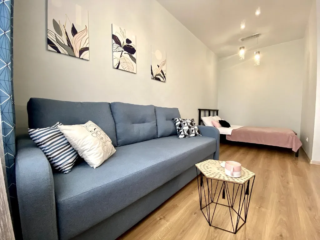 Квартира Хэппи Хаус Студия в стиле лофт в Кузьминках — Омск