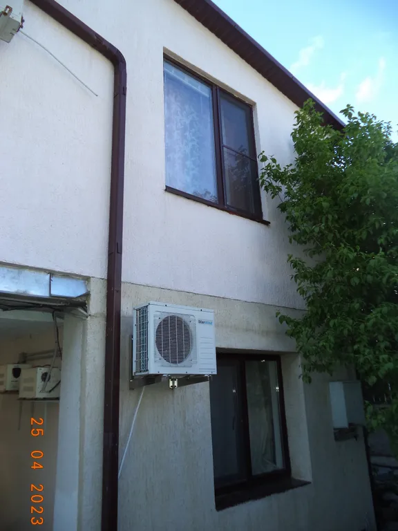 Коттедж Коттедж Этаж двухкомнатный в центре — Геленджик