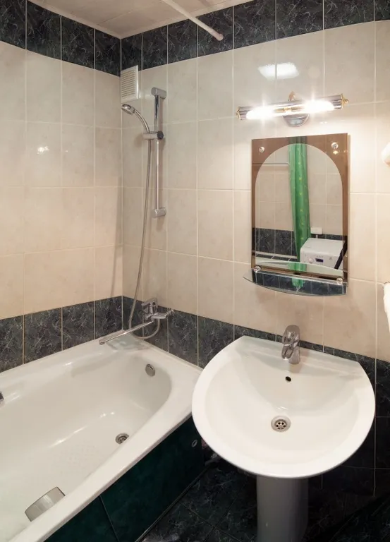 Светлая, чистая двухкомнатная квартира