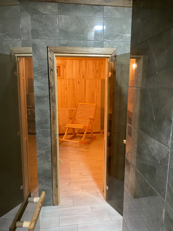 Коттедж с баней