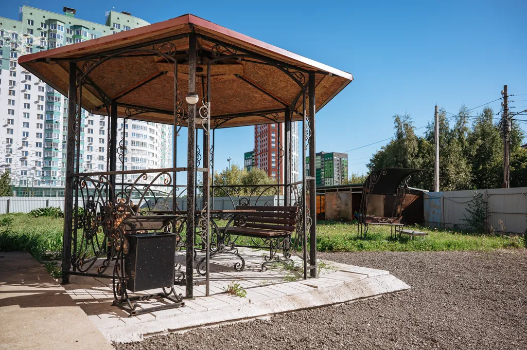 Квартира с личной БЕСПЛАТНОЙ парковкой и мангальной зоной в центре!