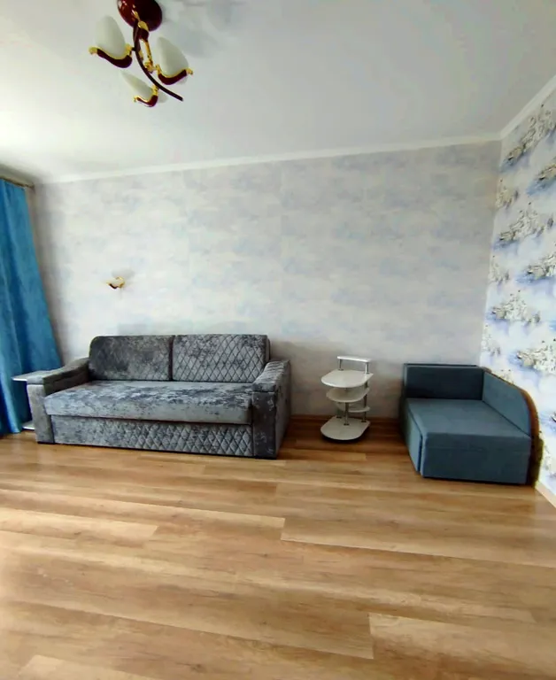 Замечательная квартира в районе 7 горбольницы с видом на горы