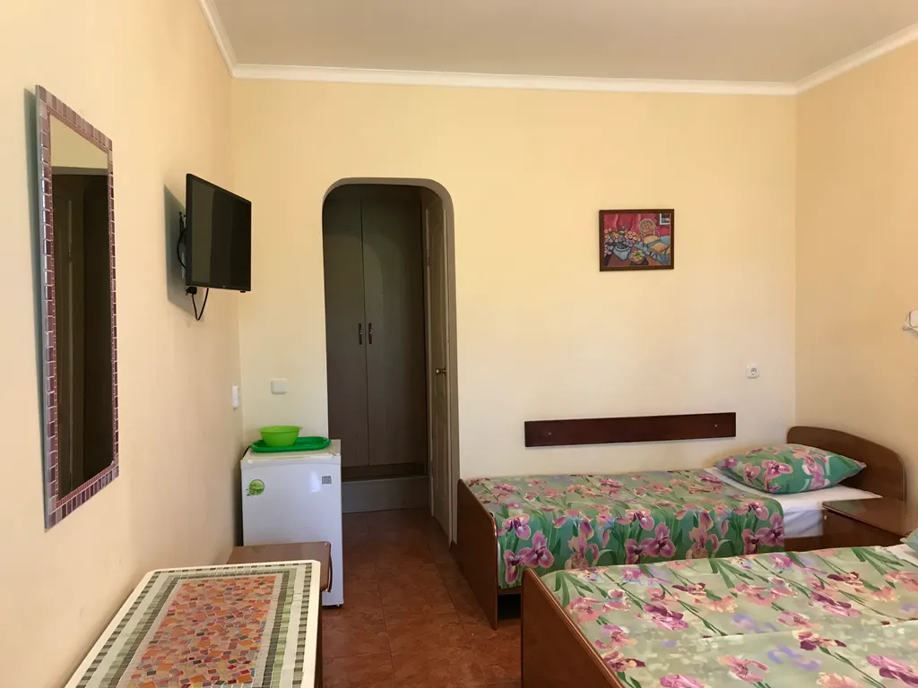 Квартира Квартира 3-х местный номер Полулюкс+ доп.место N12 — Анапа