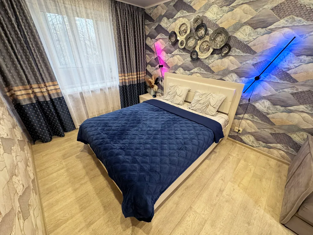 Квартира VIP 2-к с джакузи в центре — аренда посуточно в Новочеркасск