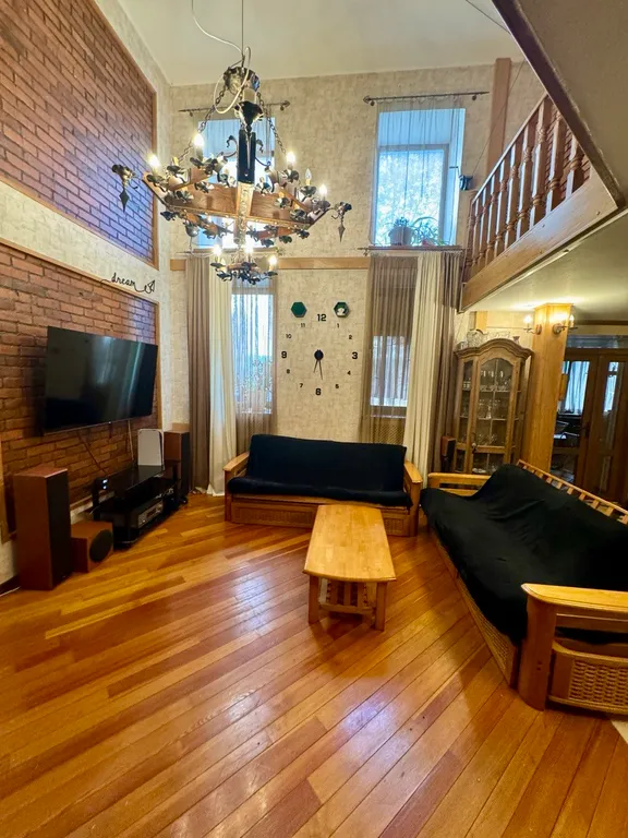 Двухуровневая квартира в центре города