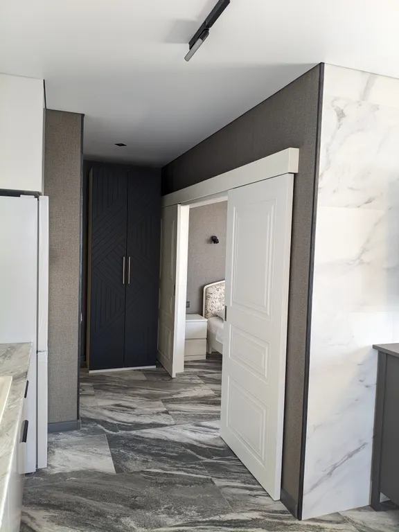 Квартира с отдельной спальней с лучшим видом на море и стадион