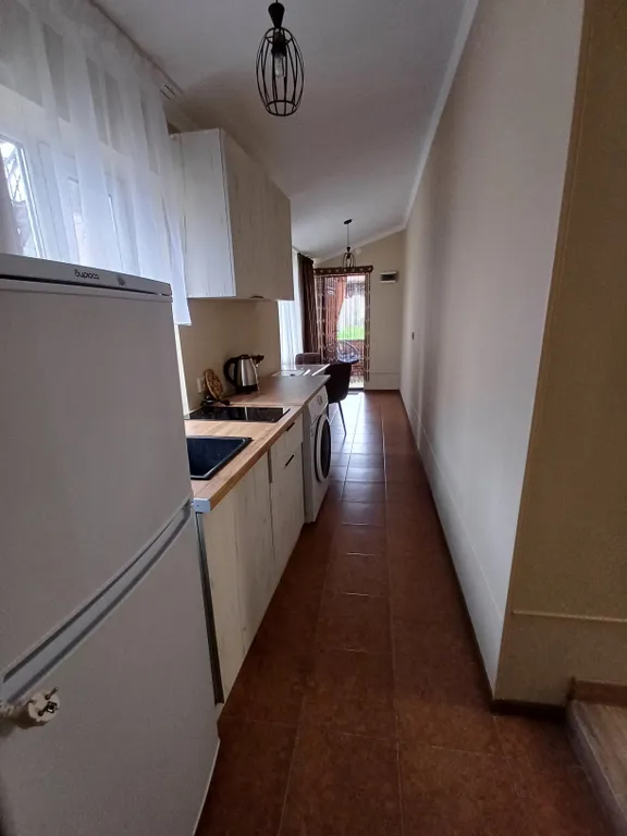 Коттедж Новый апарт-домик с выходом на уютный балкон в 5 минутах от моря — Сухум