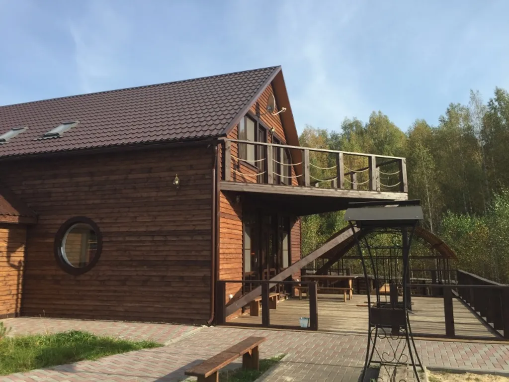 8-комнатный Дом