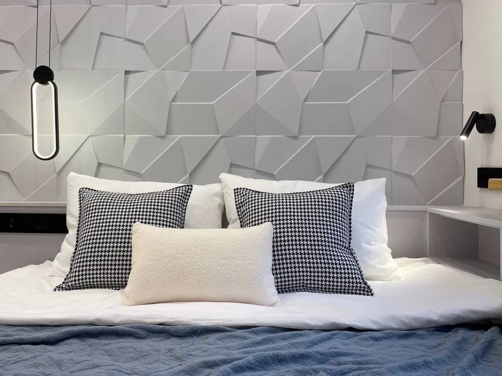 Трёхкомнатная квартира у Кремля в самом центре Великого Новгорода