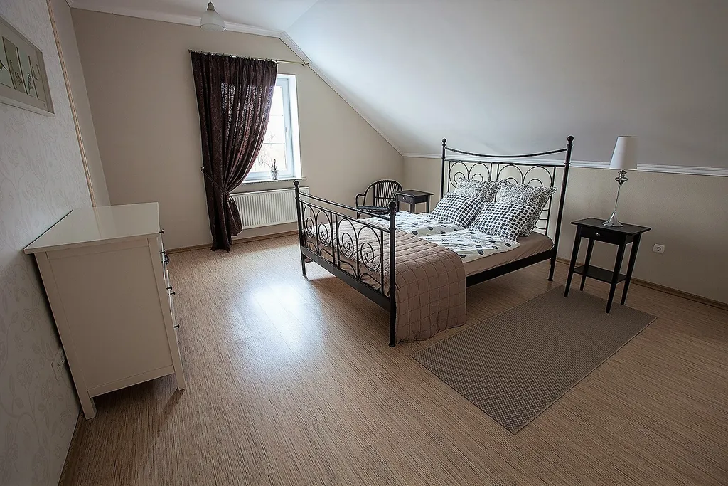 Гостевой Дом с прудом и огромной зеленой территорией