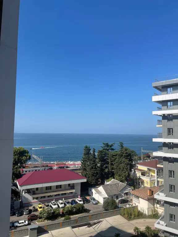 Солнечная квартира на первой береговой