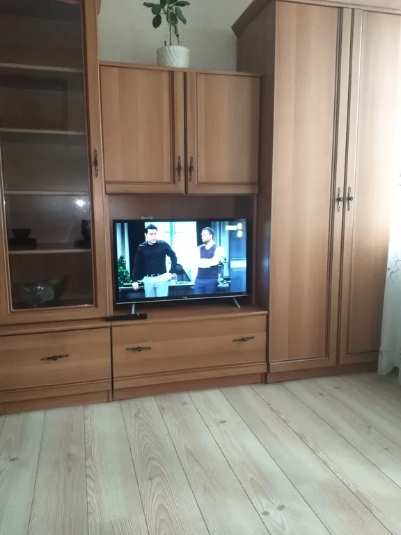 Скромная квартира с изолированными комнатами в центре