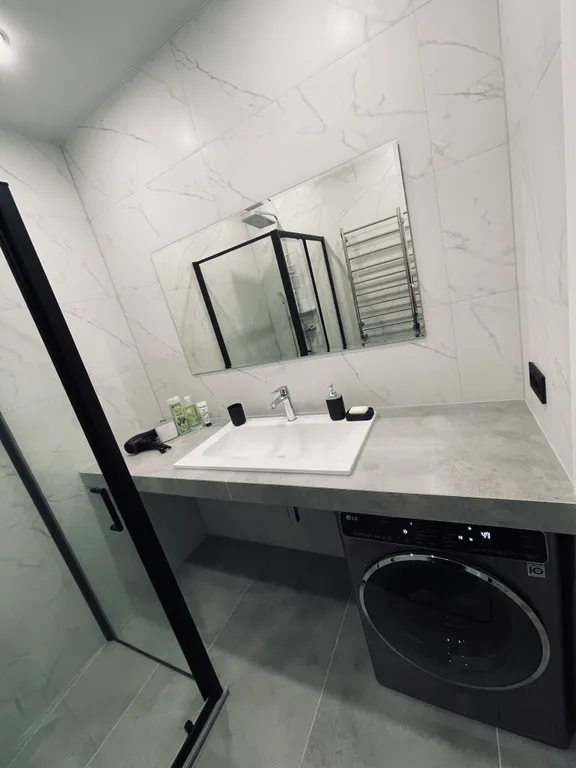 Новая двухкомнатная квартира в центре