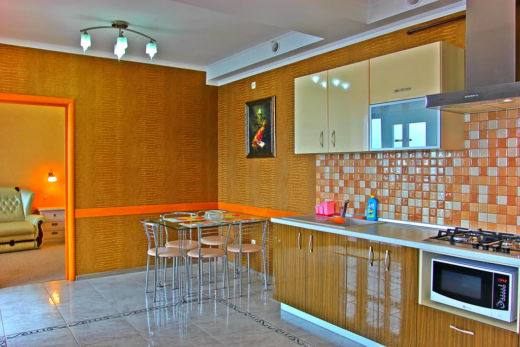 Дом с бассейном