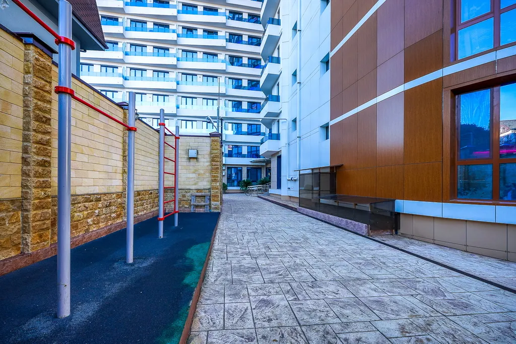 Трехкомнатная квартира у моря с балконом!