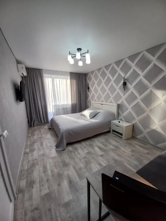 Уютная квартира в центре города — аренда посуточно в Новошахтинск