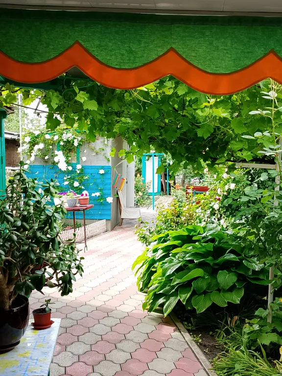 Номер на троих с балконом