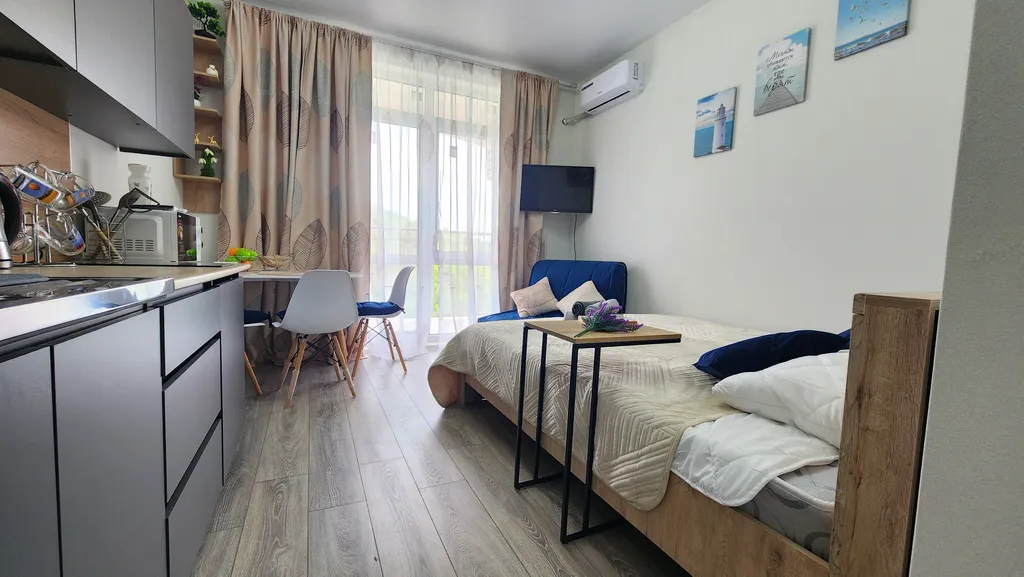 Студия с видом на горы