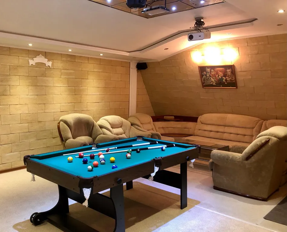 Дом с бассейном и сауной в 5 минутах на автомобиле до Коломенского Кремля