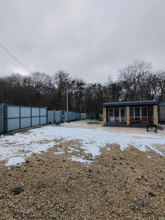 Дом возле леса