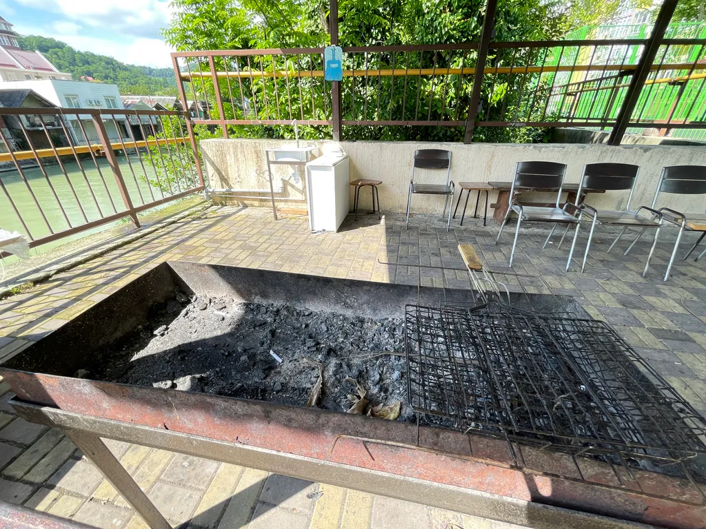 Просторная трехкомнатная квартира у моря