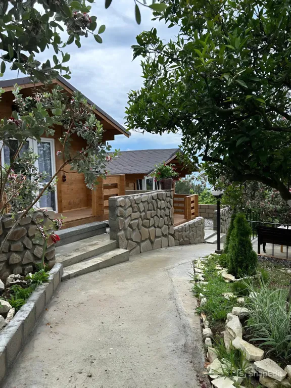 Эко-домик у моря на белых скалах