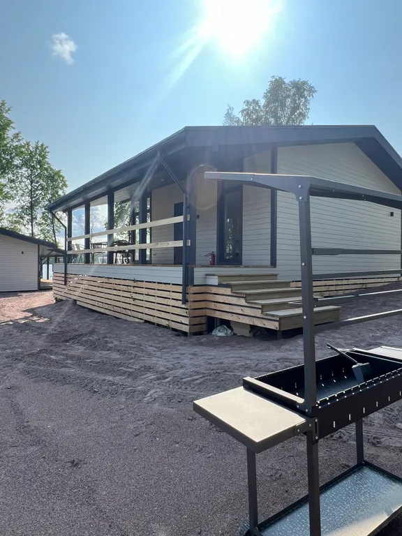 Дом у озера