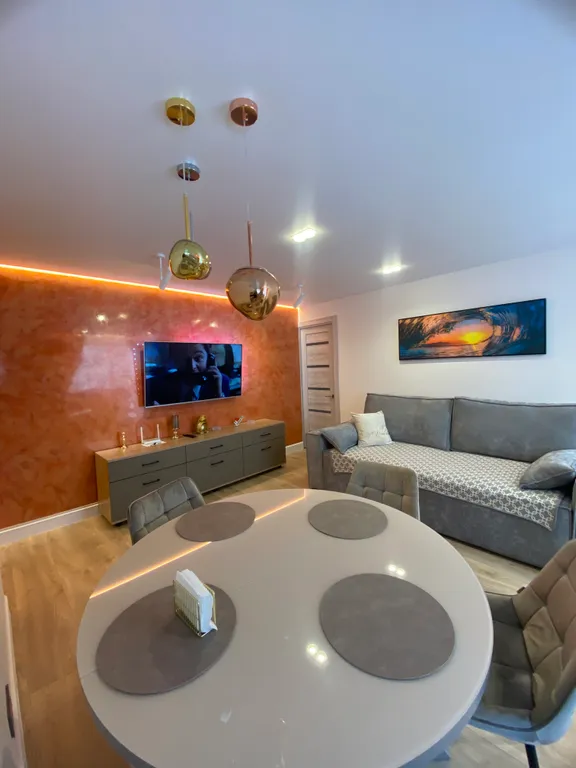 Orange House у Авачинской бухты