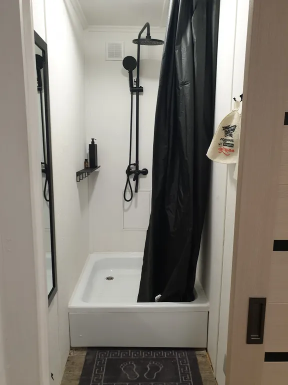 Уютный дом с сауной на первом этаже, в черте города у ручья