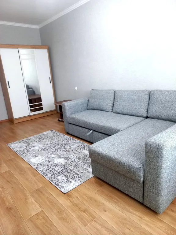 Уютная квартира рядом с СК "Кристалл"