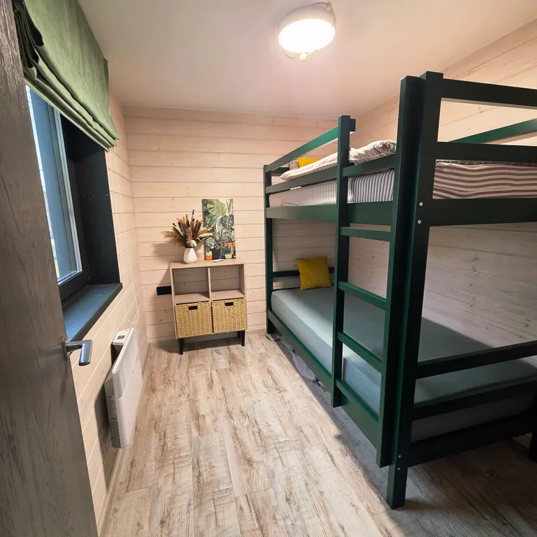 Домик на дереве Alderwood lodge