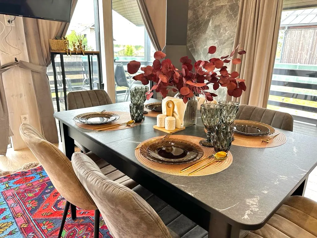 Коттедж Уютный дом с панорамными окнами для лучшего отдыха — Глазово