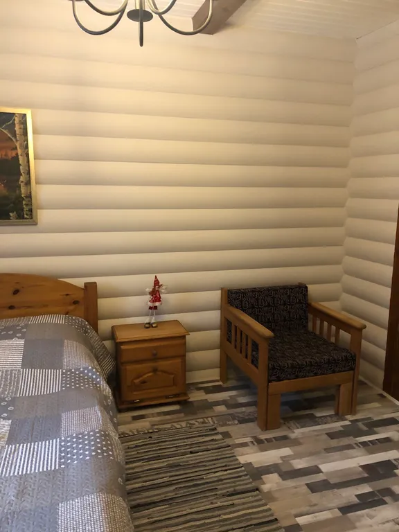 Уютный номер в гостинице в сосновом лесу и на берегу озера