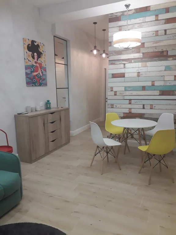 Евро-студия с видом на море, в центре Адлера