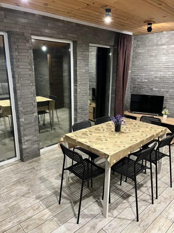 Домик у леса