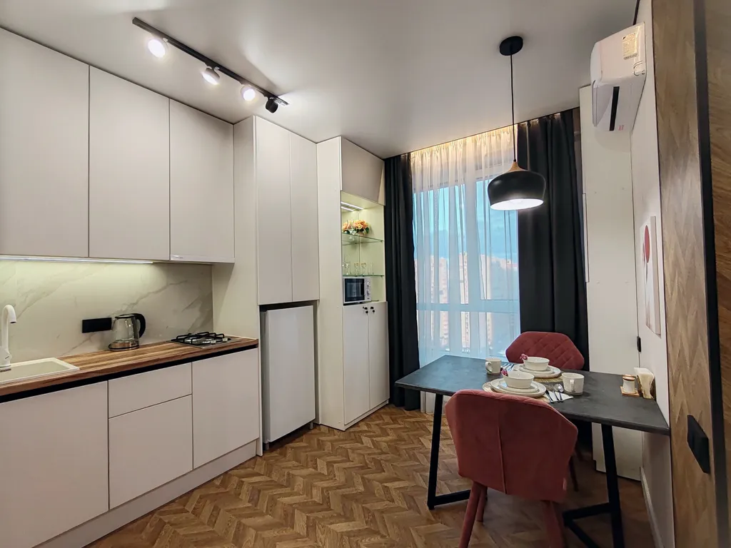 Квартира с шикарным видом на Российский проспект