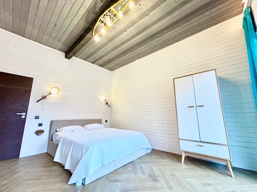 Кругозор- апартаменты, вид на озеро и горы