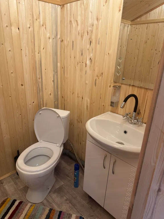 Восьми местный дом