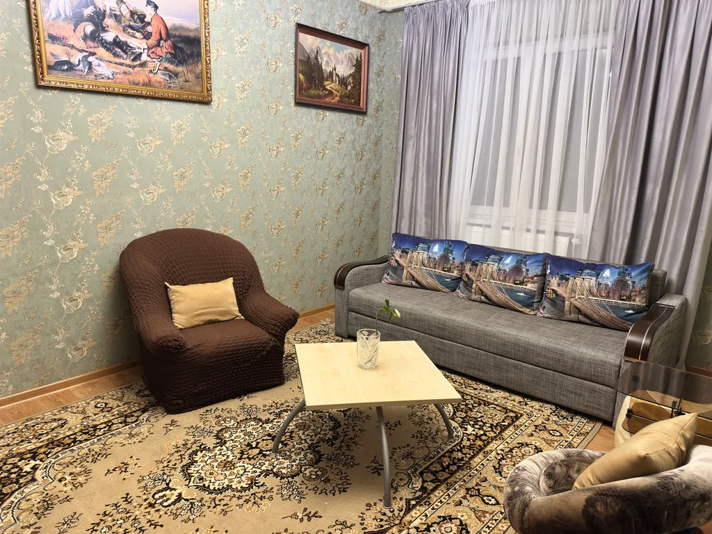 Частный дом с камином