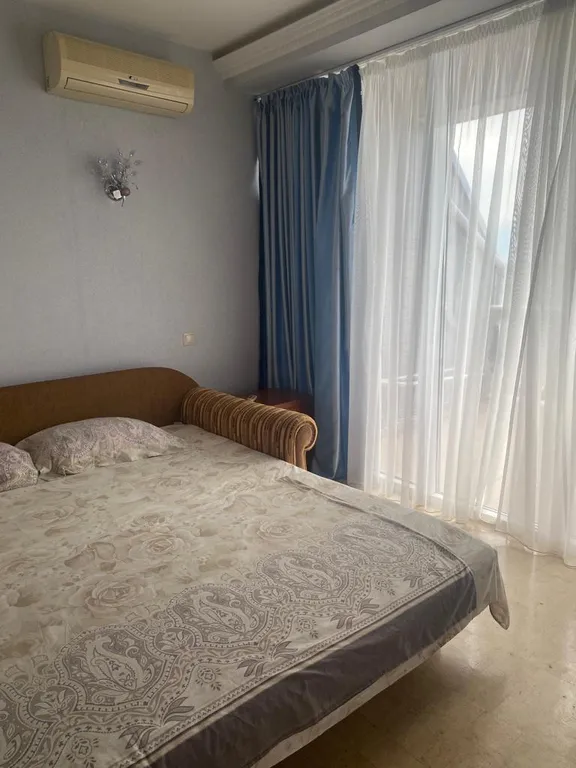 Двухуровневая квартира на самом берегу моря