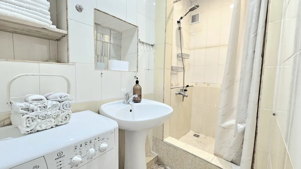 Уютный домик на берегу моря