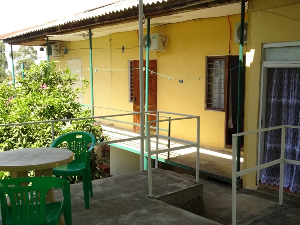 Квартира Квартира Гостевой дом в центре города — Гагра