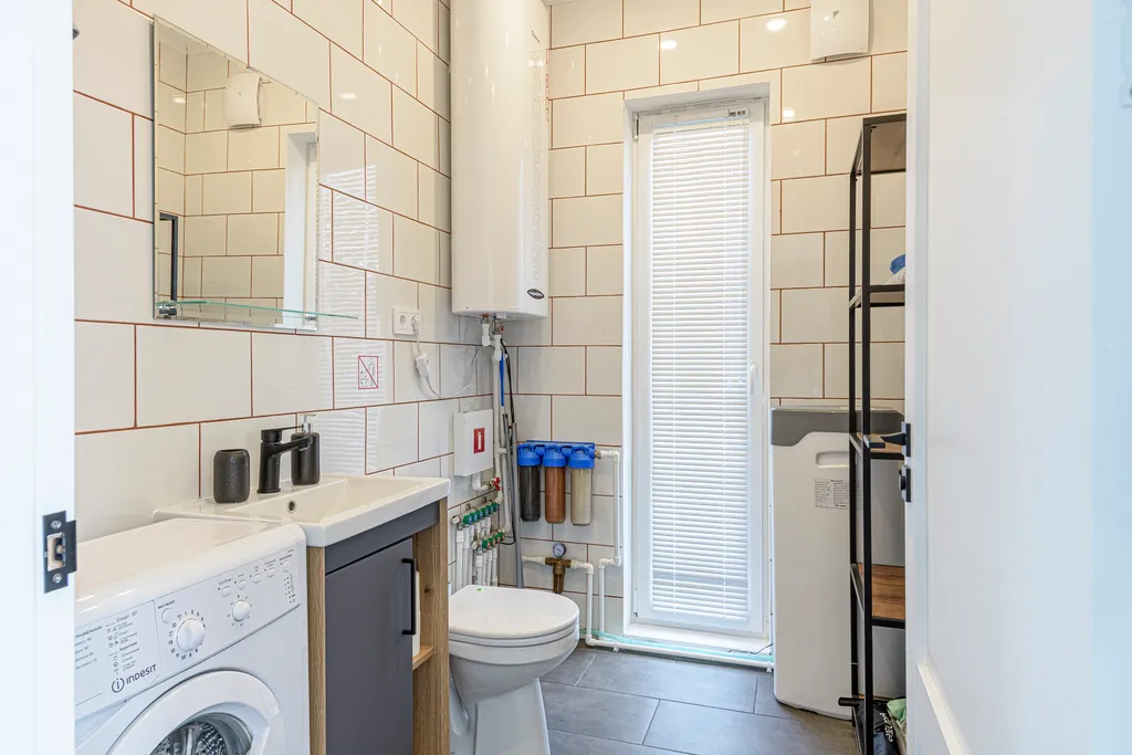 Современный барн с панорамными видами вблизи Сорачан