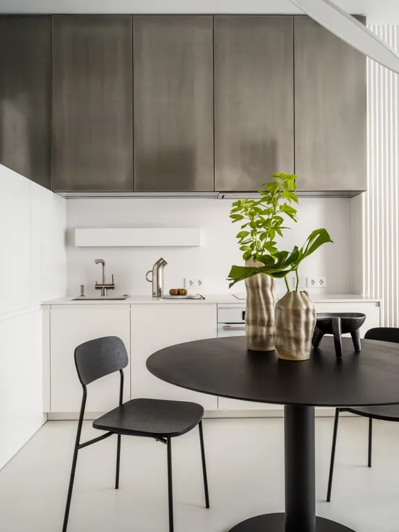 Стильный апартамент с видом на башни