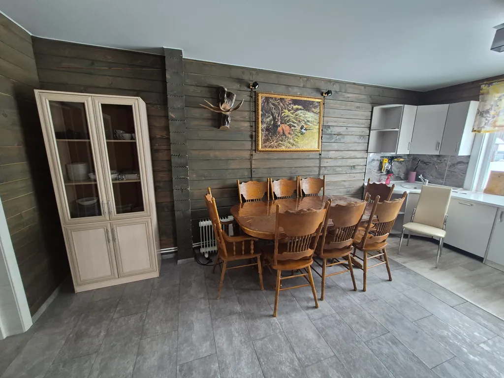 Роскошный деревянный дом