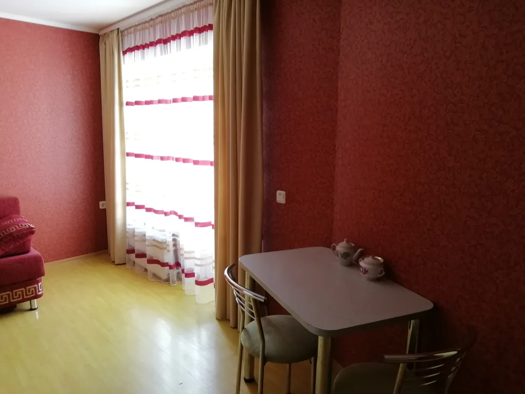 Уютная 2-комнатная квартира в своём дворе со своей кухней