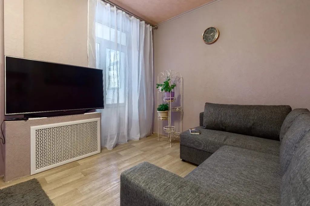 Уютнaя квapтирa в центpe гopoда, стаpый фонд