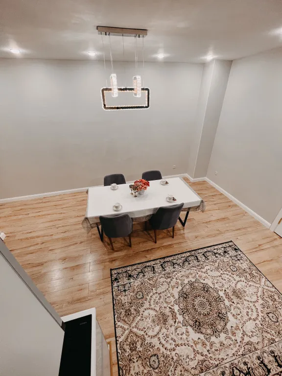 Шикарная квартира в самом центре городе с видом на море