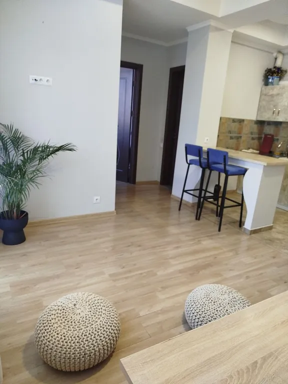 Двухкомнатная уютная квартира с видом на горы